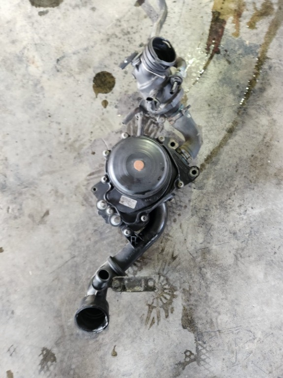 Pompa apa Mercedes C-class W204 2.2 CDI 2010 2011 2012 2013 cod A6512006401