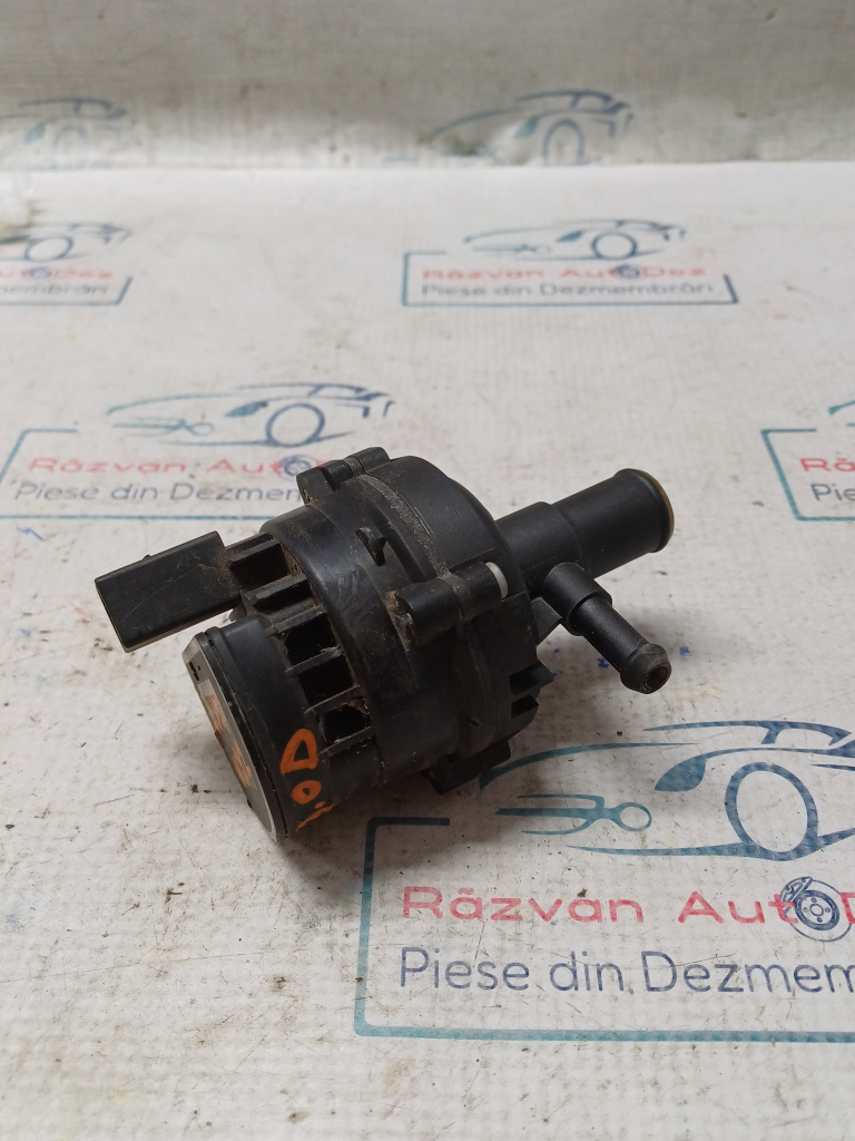 Pompa apa Mercedes E Class W212 3.0 Motorina 2012, -