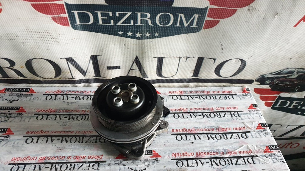 Pompa apa originala VW Jetta Mk6 1.4 TSI 150 cai motor CAVA cod piesa : 03C880727D