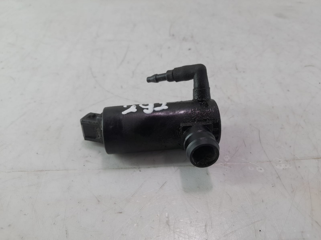 Pompa apa parbriz Nissan Pathfinder R51 [2004 - 2010] 2.5 dci YD25DDti