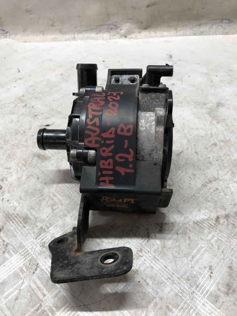Pompa apa Renault Austral 1.2 Benzina 2023, 210111797R