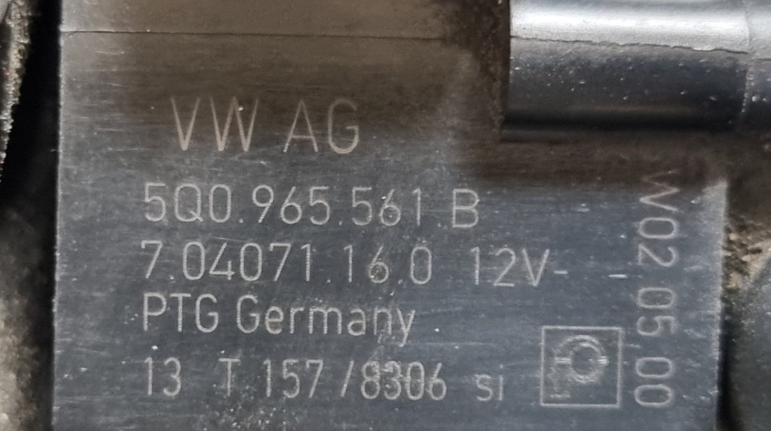 Pompa apa suplimentara Audi A4 B9 2.0 TDI 190cp cod piesa : 5Q0965561B