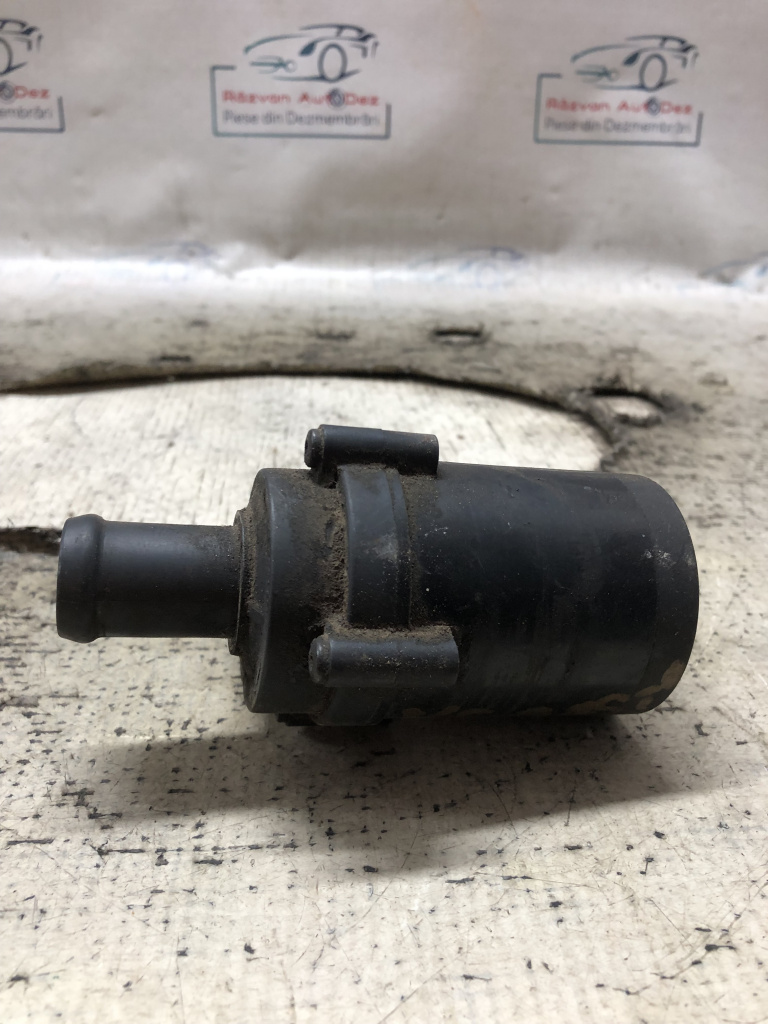 Pompa apa Volkswagen Touareg 2012, 7L0965561
