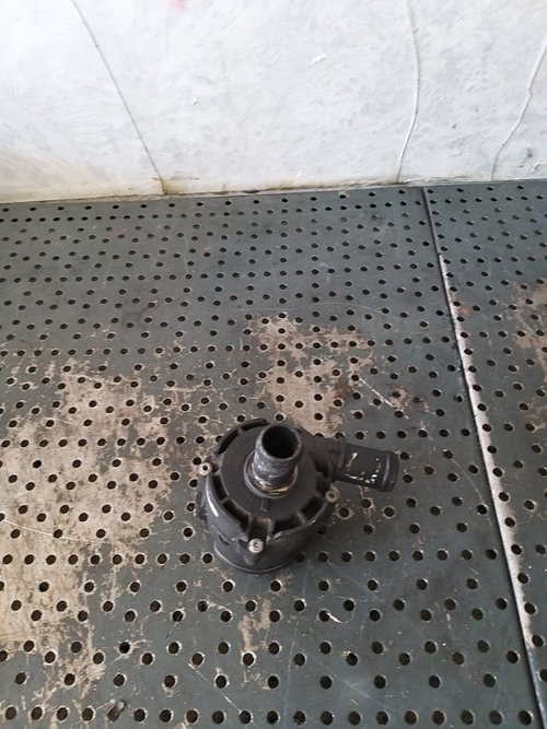 Pompa auxiliara apa 0.9 b renault clio 4 0392023251 144b04056r