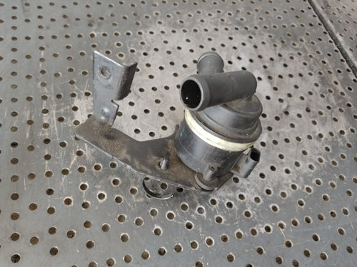 Pompa auxiliara apa 2.0 tdi cag audi a4 b8 a6 c6 4f 03l965561a