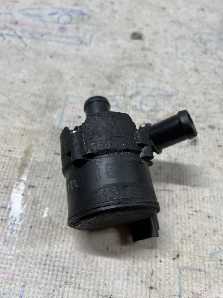 Pompa auxiliara apa Dacia Duster 1.0 Benzina 2021, 925164CA0A