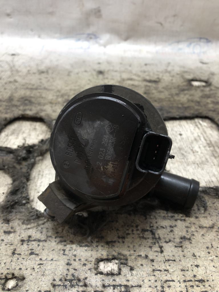 Pompa auxiliara apa Dacia Duster 1.3 Benzina 2019, 144B06803R
