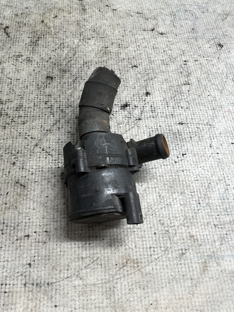 Pompa auxiliara apa Volkswagen Golf 7 1.6 2015, 5G0965561