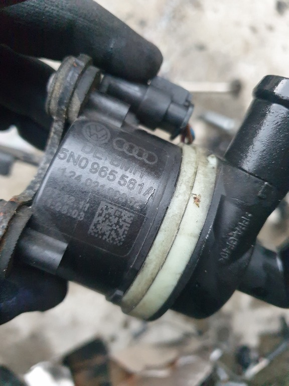 Pompa Auxiliara Apa Vw Passat B7 2,0TDI 5N0965561A