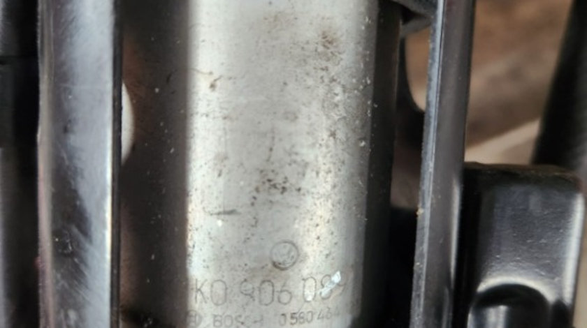 Pompa auxiliara Vw Passat B6 2.0 TDI an de fabricatie 2010 cod 1K0906089A