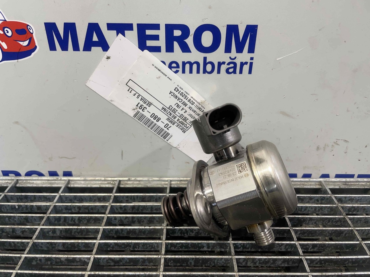 POMPA BENZINA BMW SERIA 5 F 11 4.4 INJ -