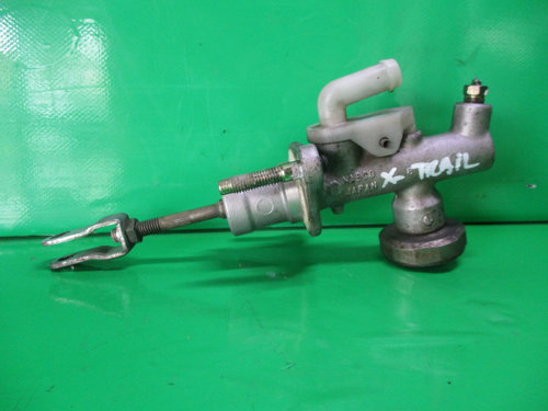 POMPA CENTRALA AMBREIAJ NISSAN X-TRAIL T30 FAB. 2001 - 2007 ⭐⭐⭐⭐⭐