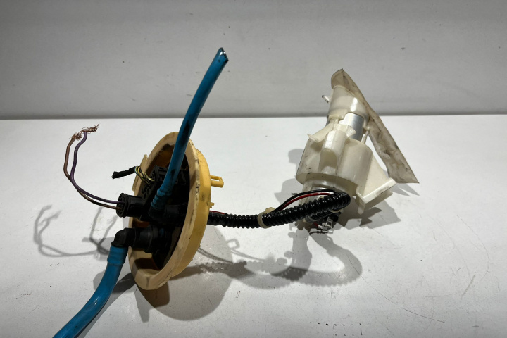 Pompa combustibil 2.0 TDI 7217065 BMW Seria 5 F10 [2009 - 2013]