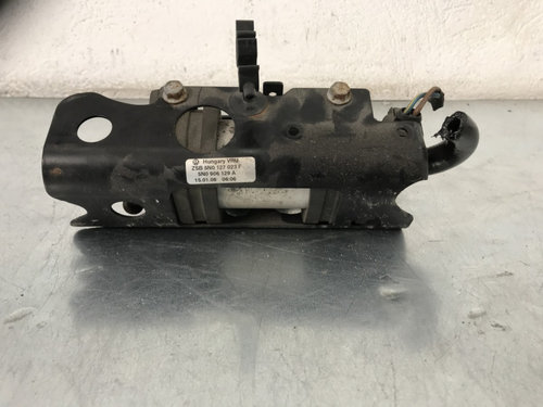 Pompa combustibil VW Tiguan 2.0 TDI 4Motion Manual, 140cp sedan 2009 (5N0127023F)