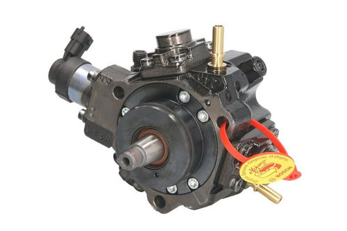 Pompa de inalta presiune RENAULT MASTER III bus (JV) (2011 - 2016) BOSCH 0 986 437 045 piesa NOUA