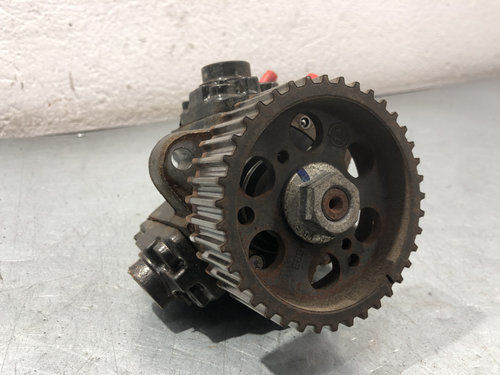 Pompa de injectie inalte Alfa Romeo 159 Sportwagon 1.9 JTDM 16V Manual, 150cp sedan 2008 (55211064)
