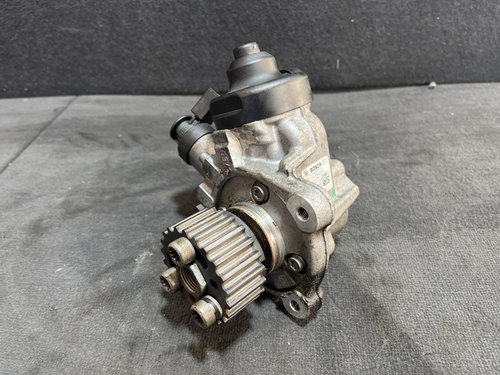 Pompa de injectie inalte VW Golf 6 GTD 2.0TDI, 4X4 Manual sedan 2011 (03L130755D)