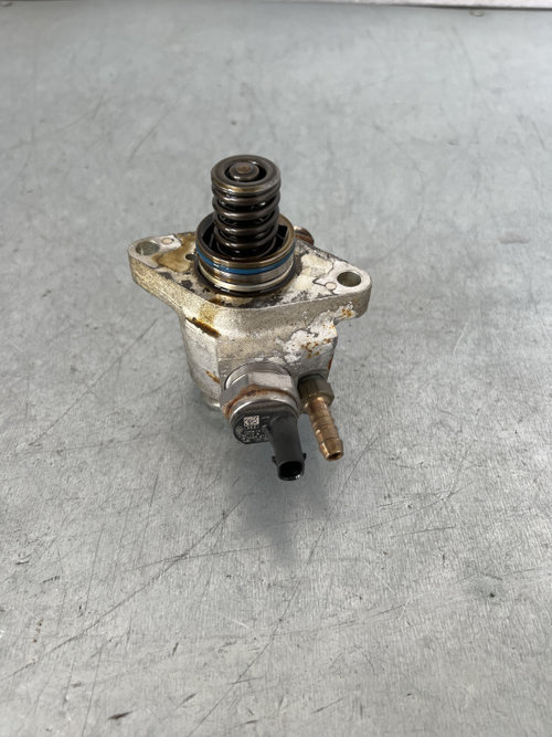 Pompa de injectie inalte VW Polo 1.2 TSI sedan 2014 (04E127026H)