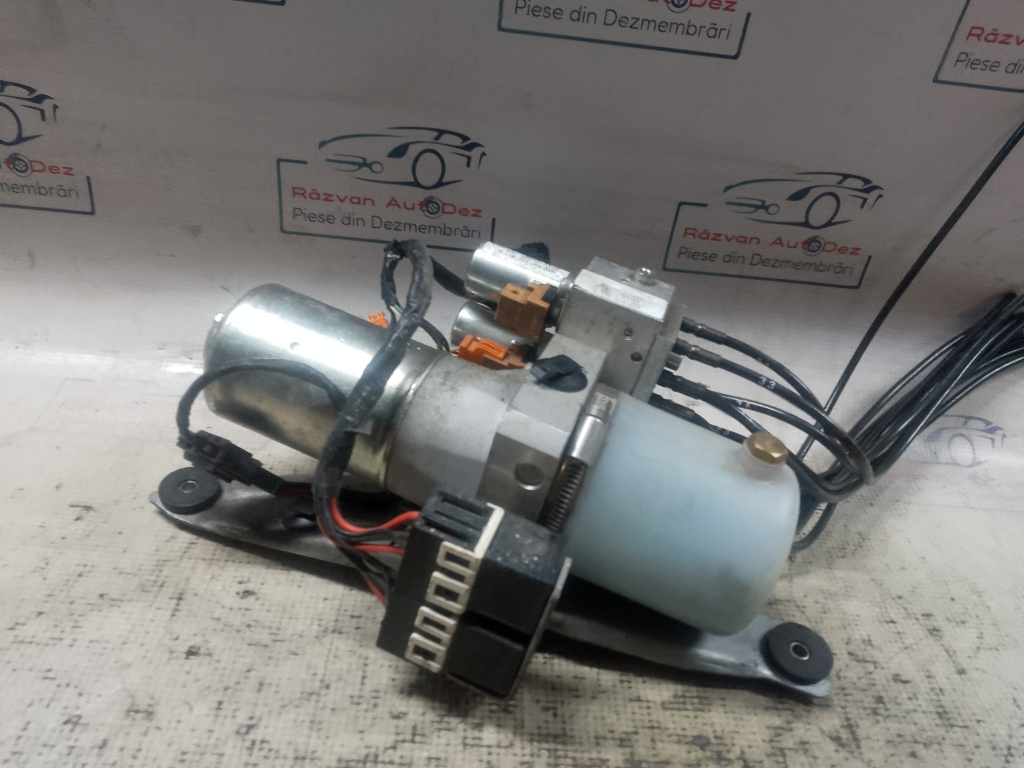Pompa decapotare Audi A4 B7 - Motorina 2007, 8H0871611B