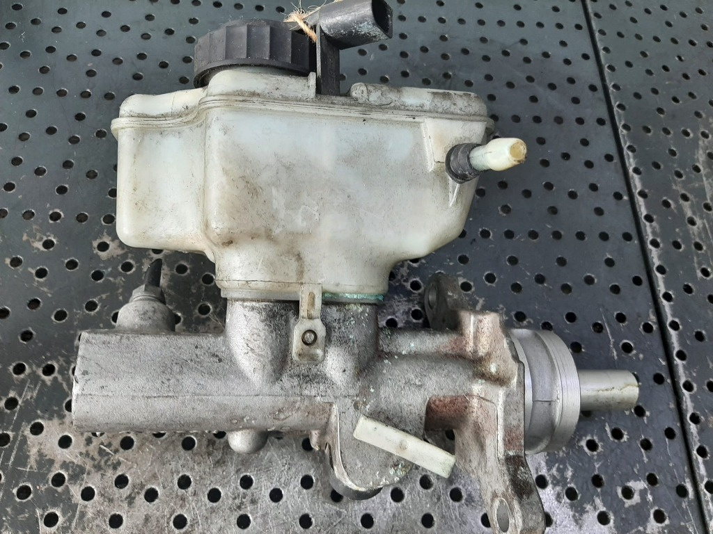 Pompa frana 1.9 tdi bls audi a3 8p vw golf 5 seat altea 5p 0204y24052