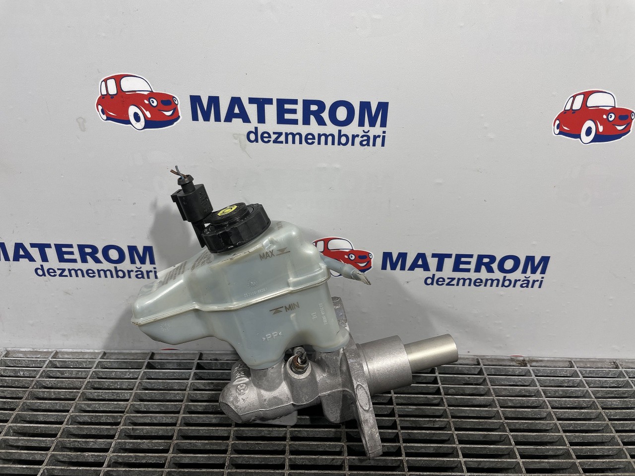 POMPA FRANA BMW SERIA 5 F 10 - - (2014 2017)