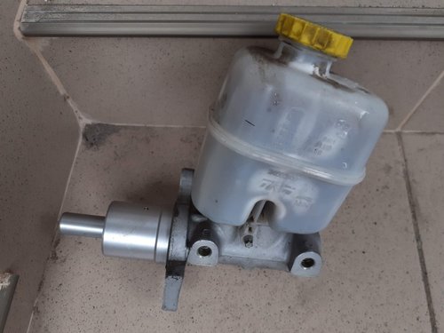 Pompa frana Jeep Cherokee KJ 2.5 2.8 volan stanga europa