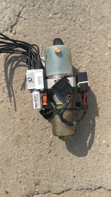 Pompa hidraulica decapotare Audi A4 B7 8h0871611b