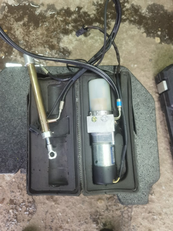 Pompa hidraulica portbagaj Mercedes S320 cdi w221 A2218000148