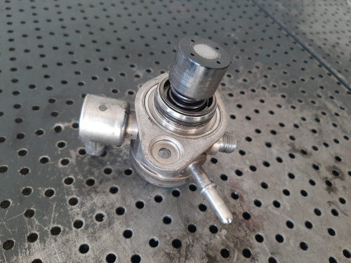 Pompa inalta 1.0 b ecoboost ford focus 3 fiesta 6 b-max cm5g-9d376-ga 0261520095