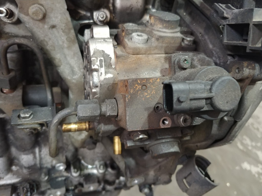 Pompa inalta 1.4 hdi 1.6 tdci 1.6 hdi citroen c4 ford fiesta 6 c-max focus 2 0445010102 9683703780