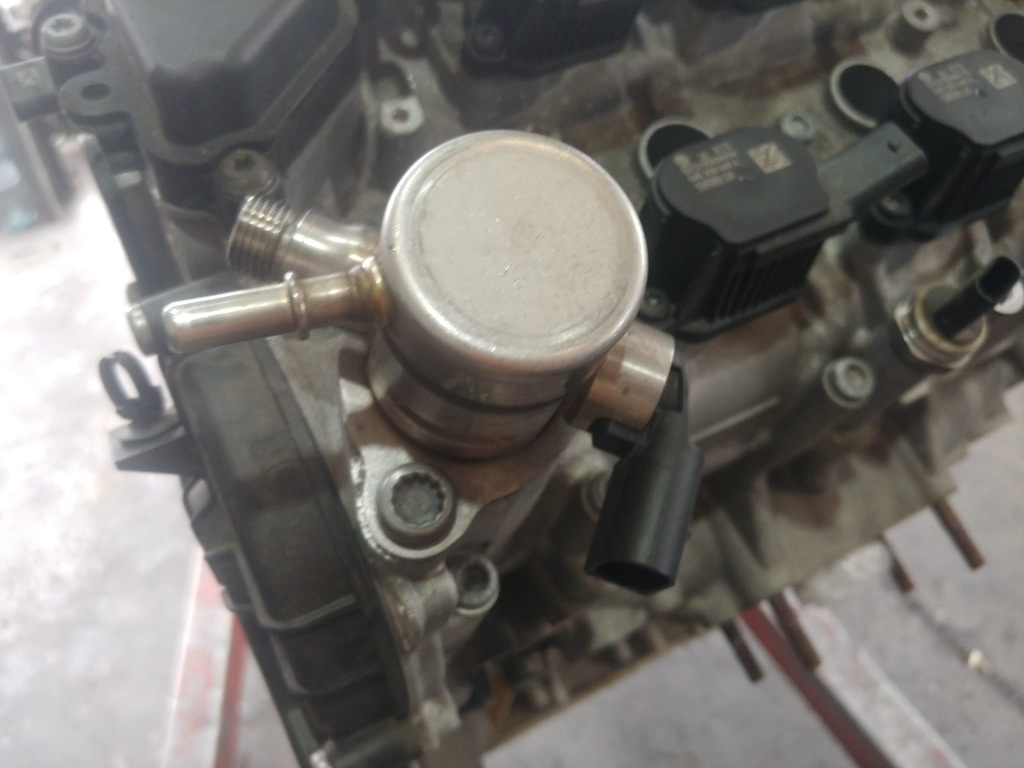 Pompa inalta 1.5tsi dad vw t-roc golf 7 golf 8 skoda octavia 3 audi a3 8v 05e127027