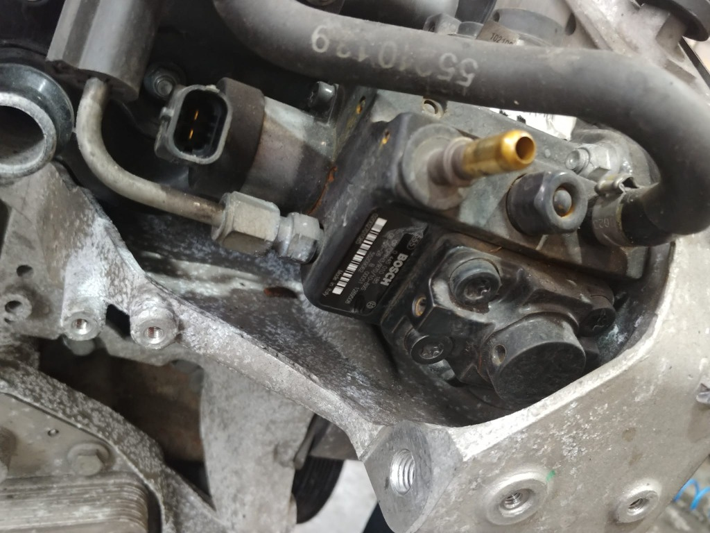 Pompa inalta 1.6 d 1.9 2.0 d 2.0 jtd multijet fiat croma freemont bravo 2 alfa romeo mito 955 0445010185