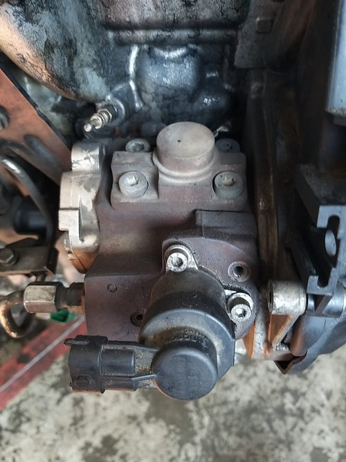 Pompa inalta 1.6 hdi peugeot 307 0445010102 9656300380