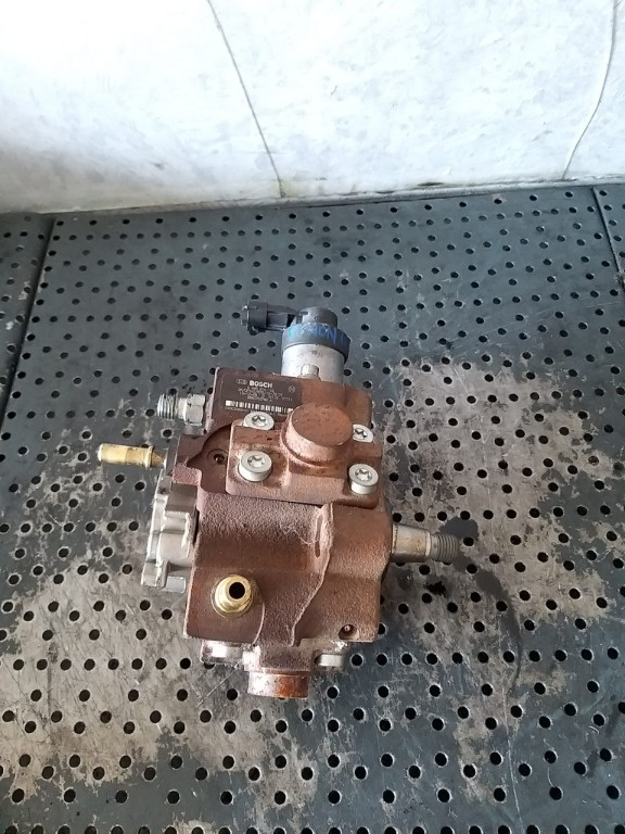 Pompa inalta 1.6 tdci ford fusion 0445010102 9683703780a