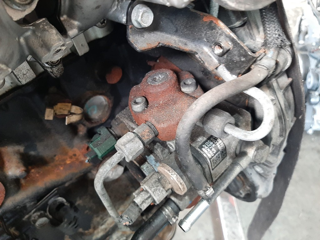 Pompa inalta 1.7cdti z17dtr opel meriva a astra h astra j corsa d zafira b 8-98103028-0