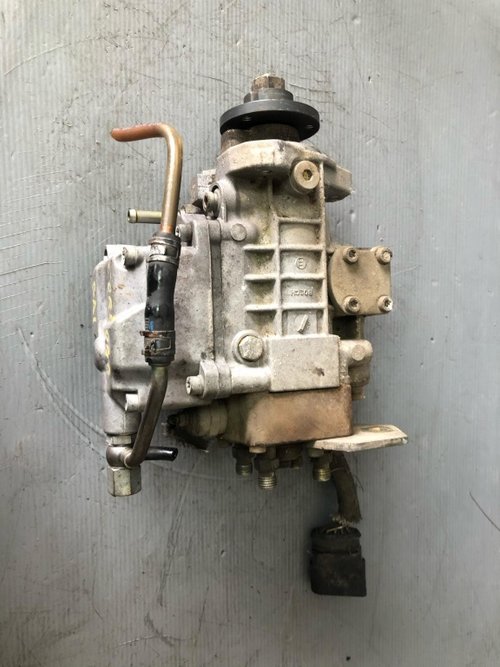 Pompa inalta 1.9 sdi seat cordoba 038130107b 0460404972