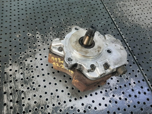 Pompa inalta 2.0 d 118d 204d4 bmw serie 1 e87 serie 3 e46 x3 e83 0445010045 7788670