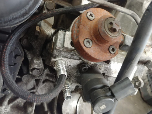 Pompa inalta 2.0 d bmw f30 mini cooper countryman clubman paceman r56 r57 r60 r55 r61 0445010519
