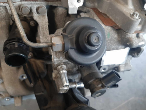 Pompa inalta 2.0 d bmw x1 f48 x2 f49 x1 f48 x3 f25 serie 5 f10 f11 serie 1 f20 f21 0445010764 851162...