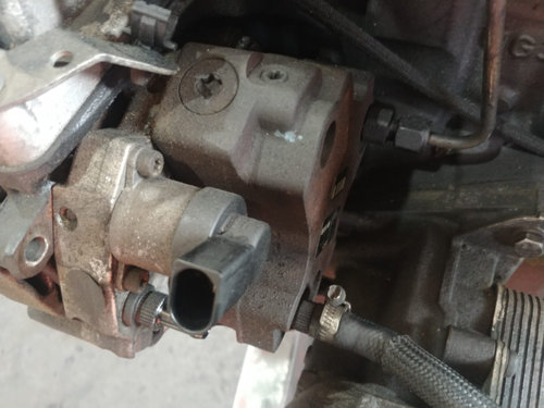 Pompa inalta 3.0 d m57 bmw x5 e53 0445010073