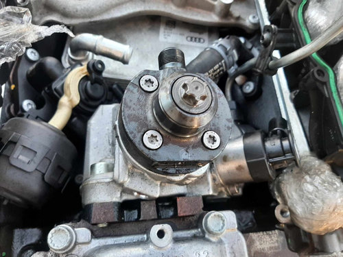 Pompa inalta 3.0 tdi dmk audi a6 c8 4k 0445010843 059130755cs