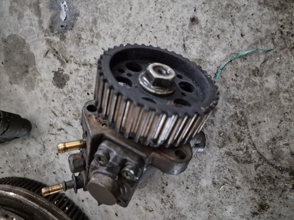 Pompa Inalta Fiat Doblo 1.6JTDM 105CP cod 55246508