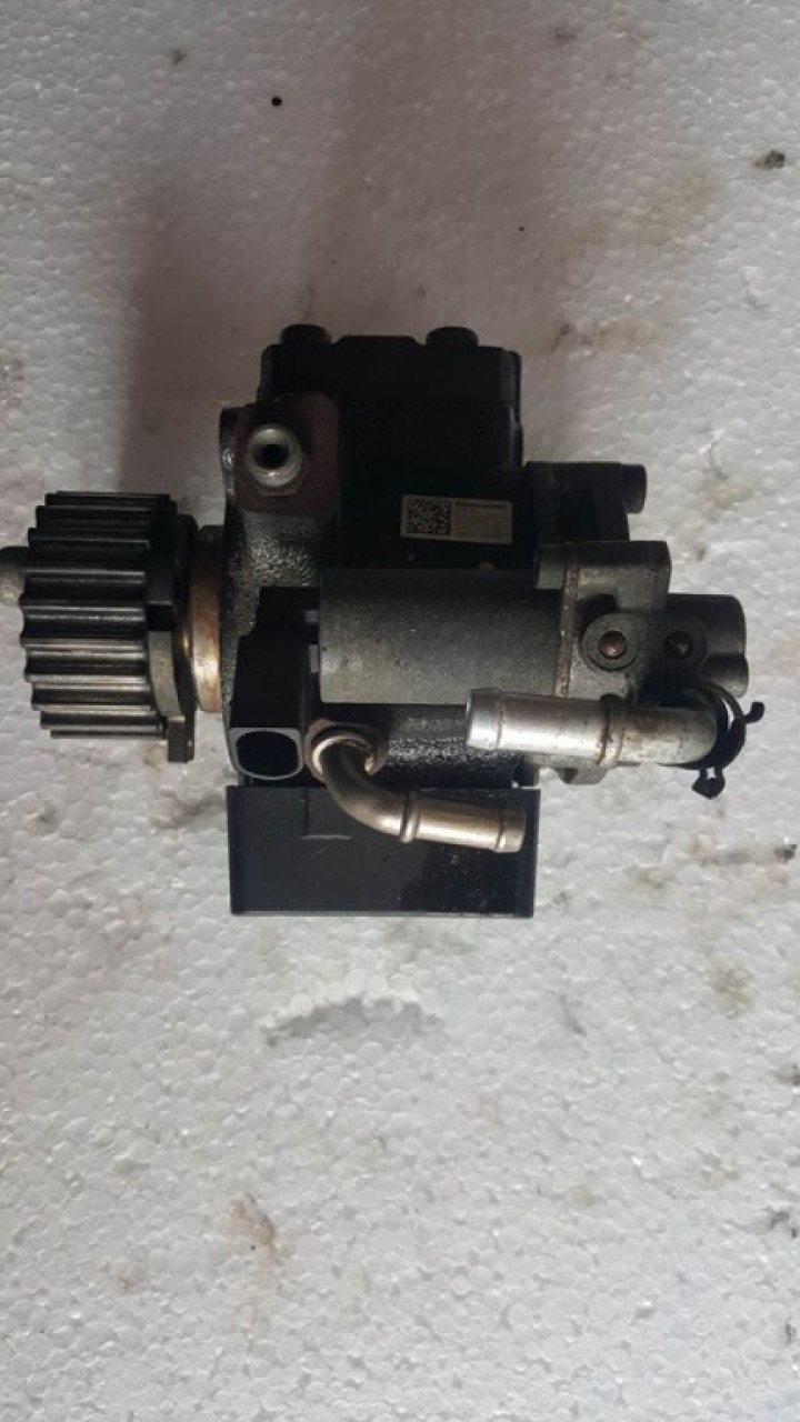 Pompa inalta presiune 03l130755e seat ibiza 1.6 tdi cayc 105 cai