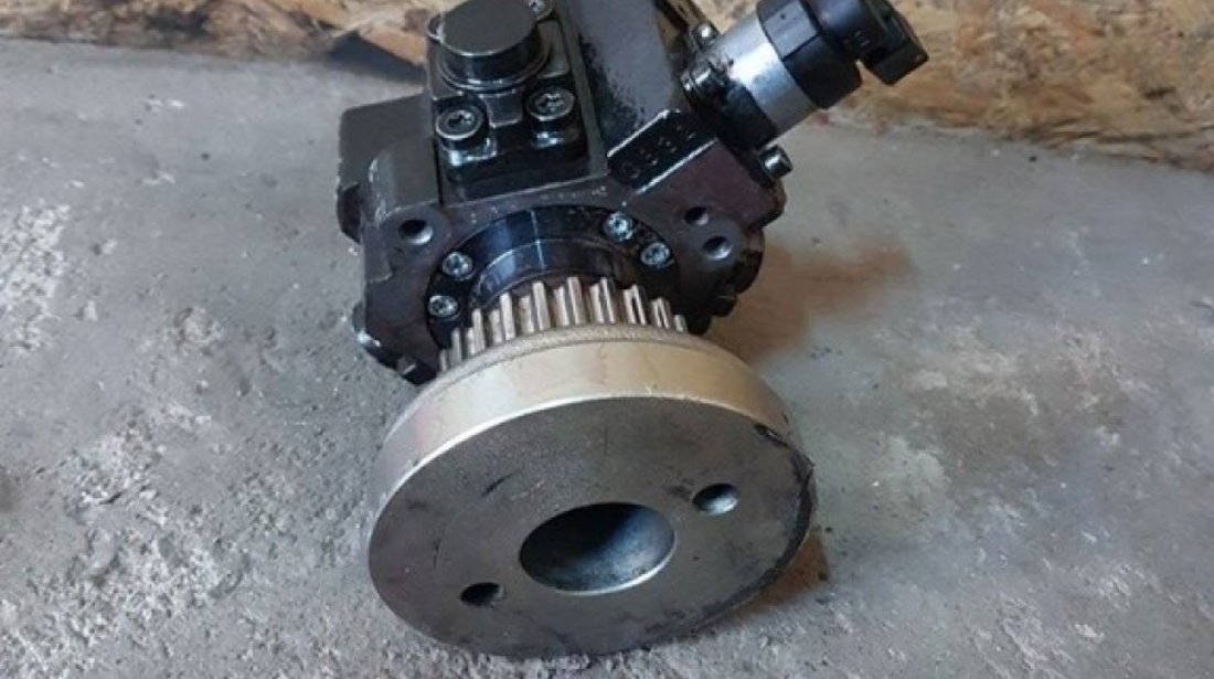 Pompa inalta presiune 059130755s audi a4 b7 3.0 tdi asb 233 cai