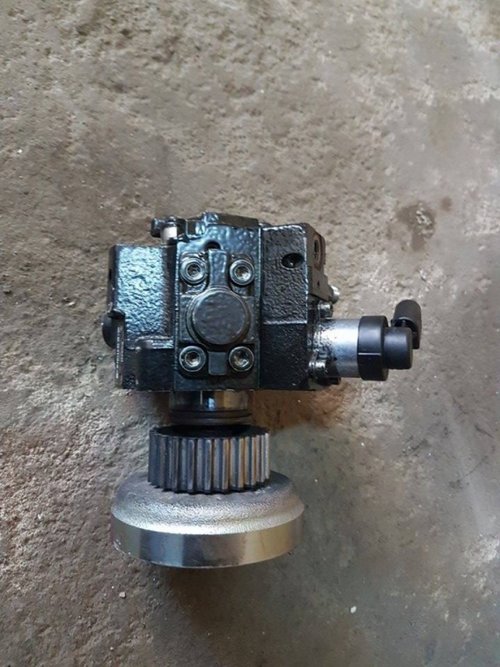 Pompa inalta presiune 059130755s vw touareg 7l 3.0 tdi bun 211 cai