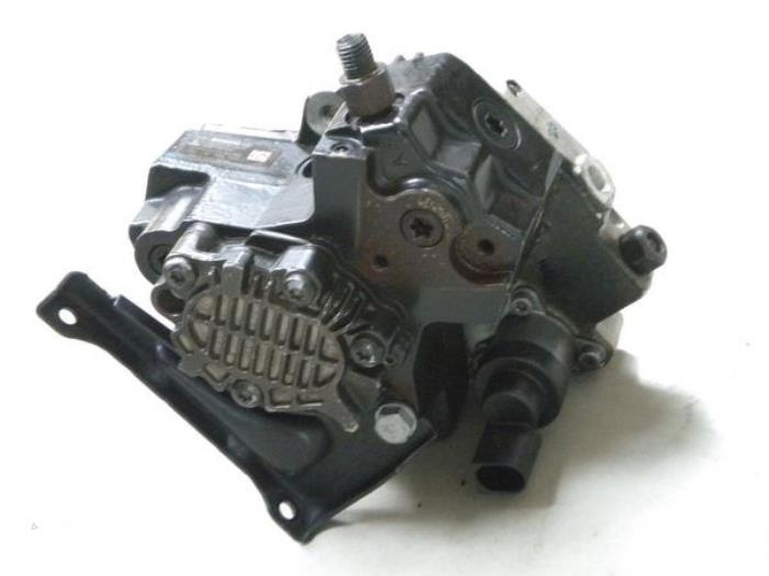 Pompa inalta presiune 4.2TDI 0445010119 057130755L Audi A8 D3/4E [facelift] [2005 - 2007]