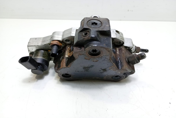 Pompa inalta presiune A6110701401 Mercedes-Benz E-Class W211/S211 [2002 - 2006]