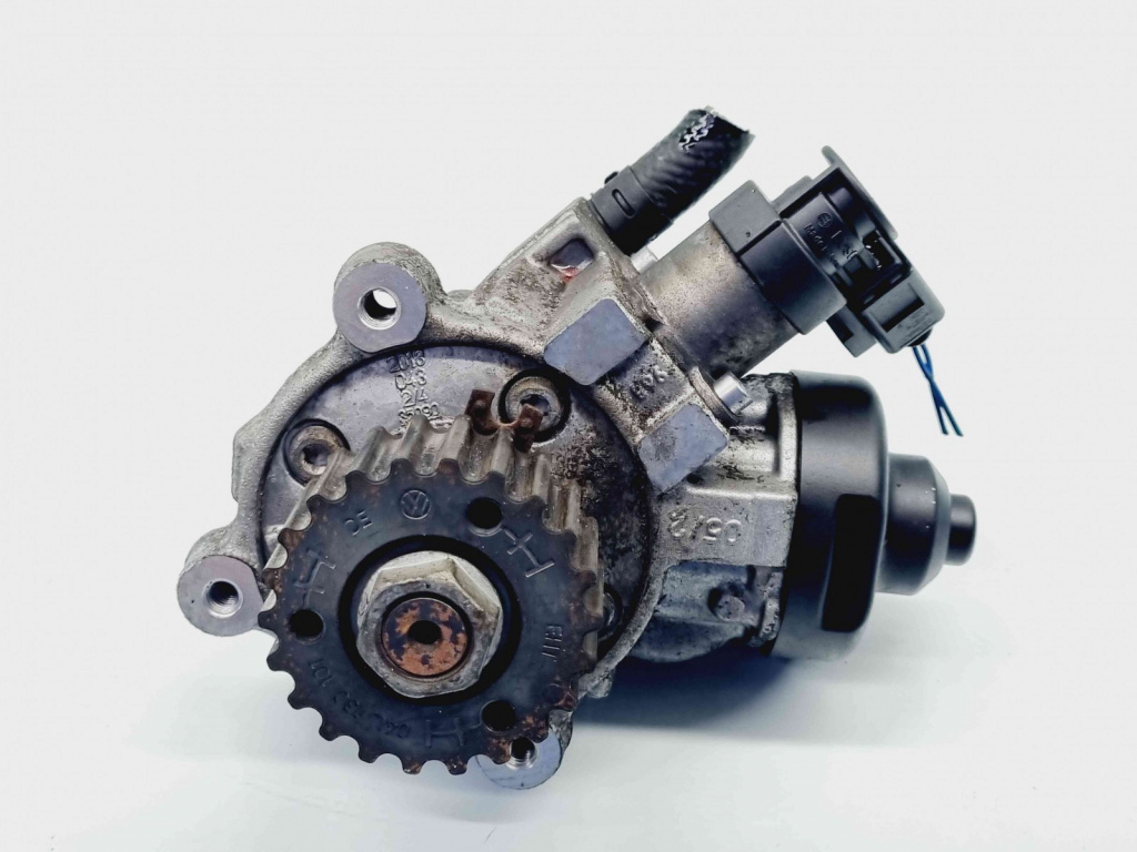 Pompa inalta presiune Audi A3 Sportback (8VA) Hatchback [Fabr 2012-2020] 04L130755D 0445010537 2.0 TDI CRBC 110KW / 150CP 2.0 TDI CRBC 110KW / 150CP