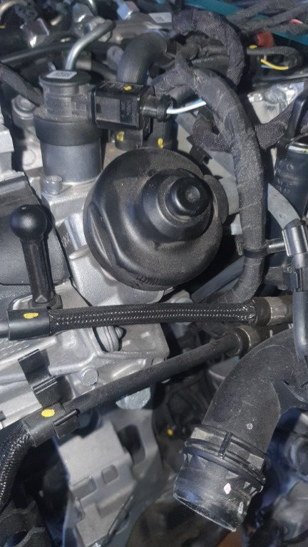Pompa inalta presiune Audi A4 B9 2.0 TDI Quattro cod motor DET 140Kw / 190 cp an 2019 cod piesa 0445...