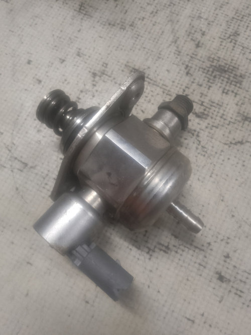 Pompa inalta presiune Audi A5 1.8 Benzina 2012, 06H127025M